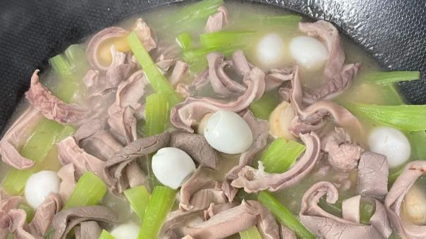 肚条的神仙吃法！湘式白油做法，鲜到舔盘