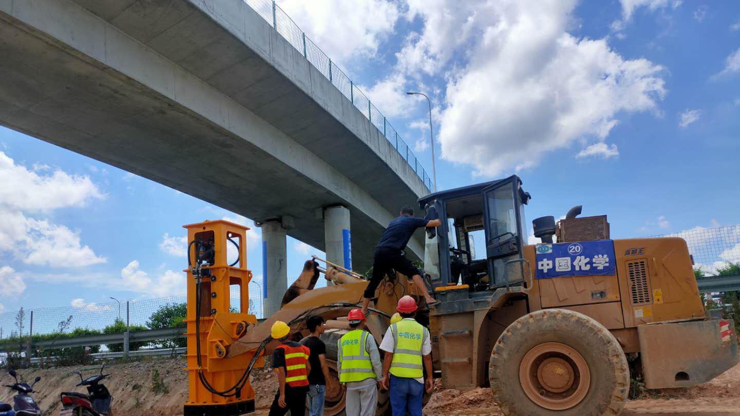 ​从军事应急到基建基石：铲车改的打夯机的发展史与工程使命