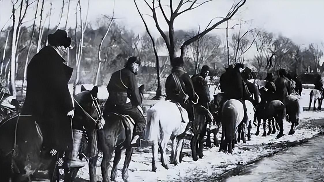 当年东北土匪的六大件有多嚣张？制作的“狗皮帽子”堪称独一无二