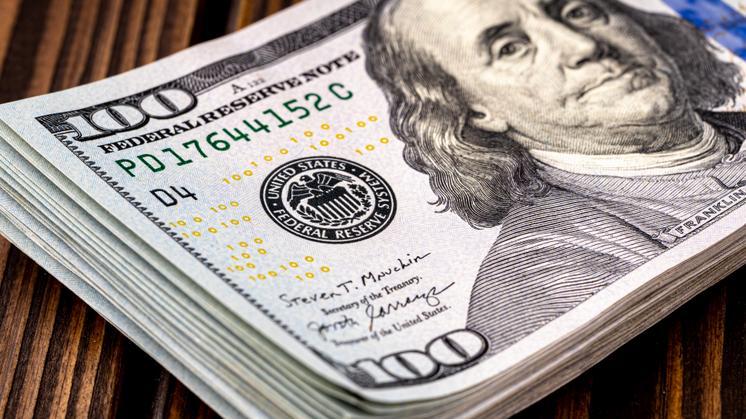 英媒：中国现在什么都不用做，只需要看着美国“犯错”就赢了