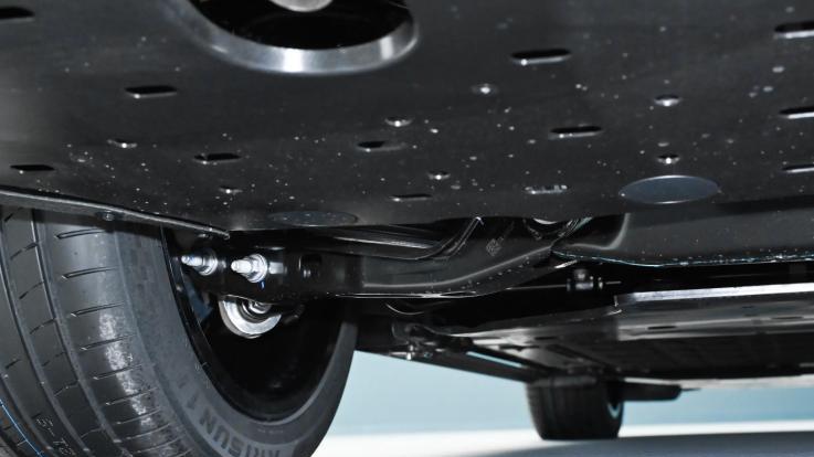 26.98万起，对标理想L6，问界M6真能靠华为智驾抢占25万级市场？