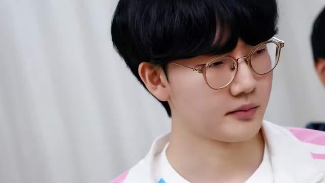 AL爱笑收到3000条换人私信，力挺Hope，发声：Viper打不过他