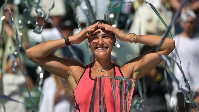 卫冕冠军强势启航 萨巴伦卡迈阿密首秀奏凯