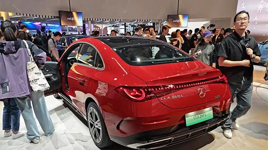 北京奔驰纯电CLA 260 L上市 售价22.9万元