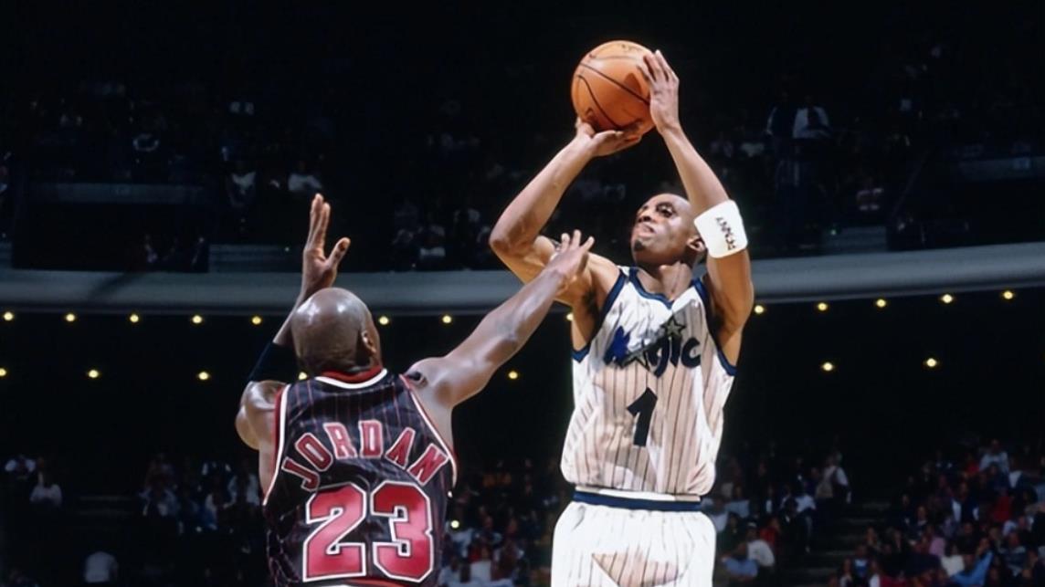 NBA 未解之谜：为啥这些号码一出现，大家先看号后看人？