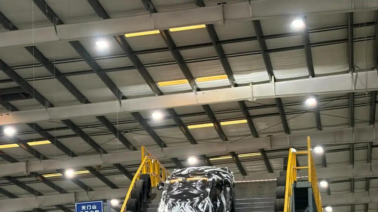 比亚迪把“天门山天梯”搬进厂房，千次爬坡测试为极致性能铺路