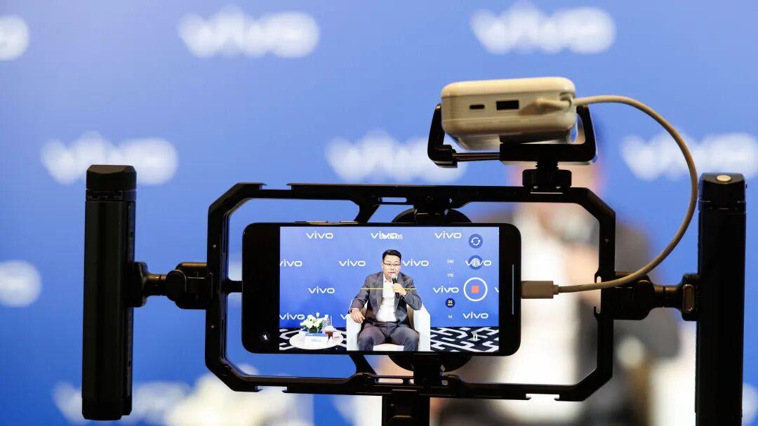 和vivo总裁聊了聊，发现我对影像的理解太浅了