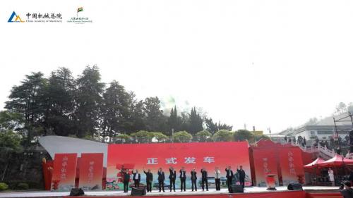 央地协同赋能老区振兴 百车自驾会师新县红色首府