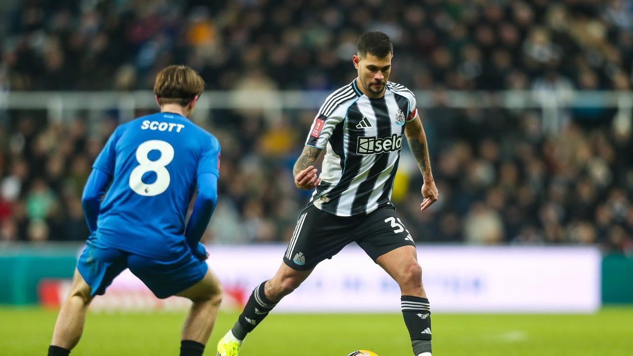 今日足球 朗斯VS欧塞尔+诺丁汉森林VS阿森纳