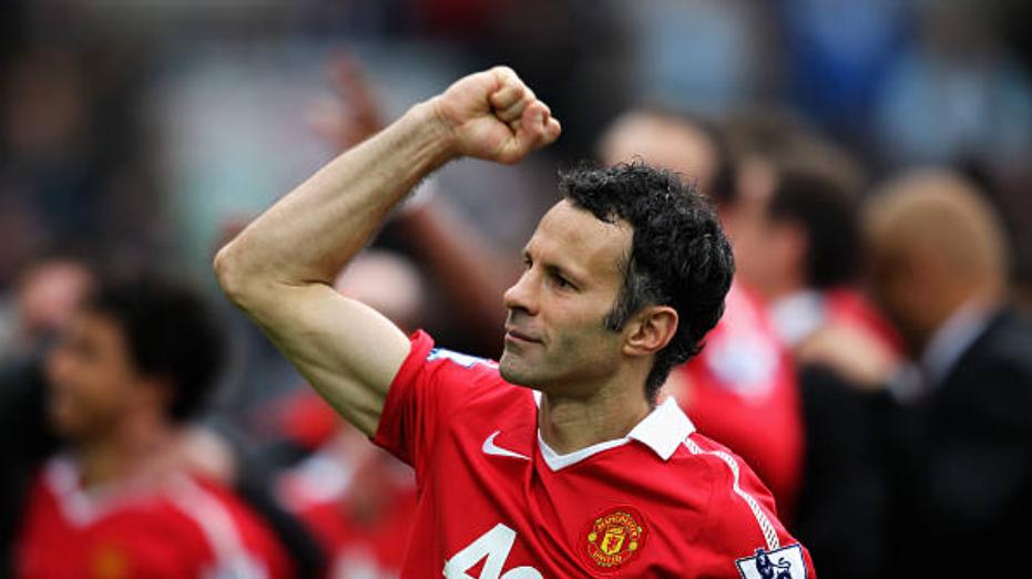 曼联王朝最无解的变量：拆解吉格斯的极简美学，巅峰时期的他为何不可阻挡