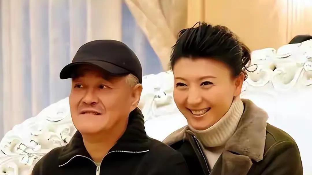 闫学晶“酸黄瓜”风波持续发酵！儿子回应，赵家班遭殃，代言解约或只是开始