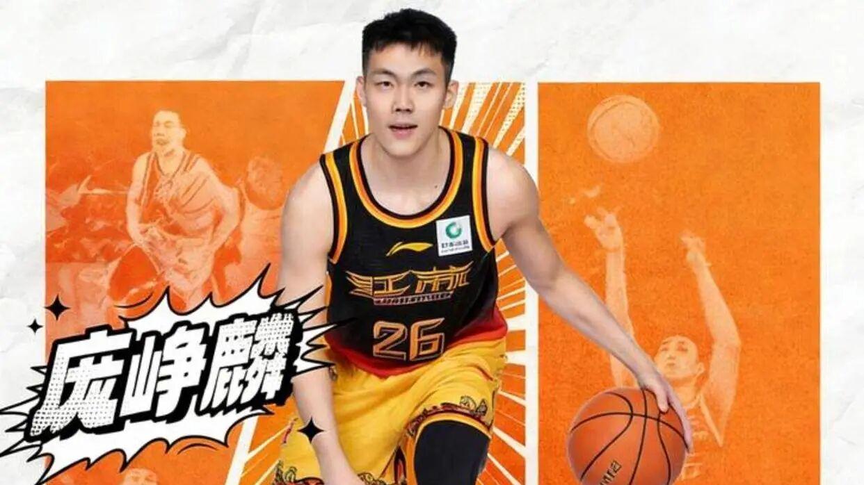 最倒霉的球员，球队解散后26岁才打上CBA，却遇到了升降级