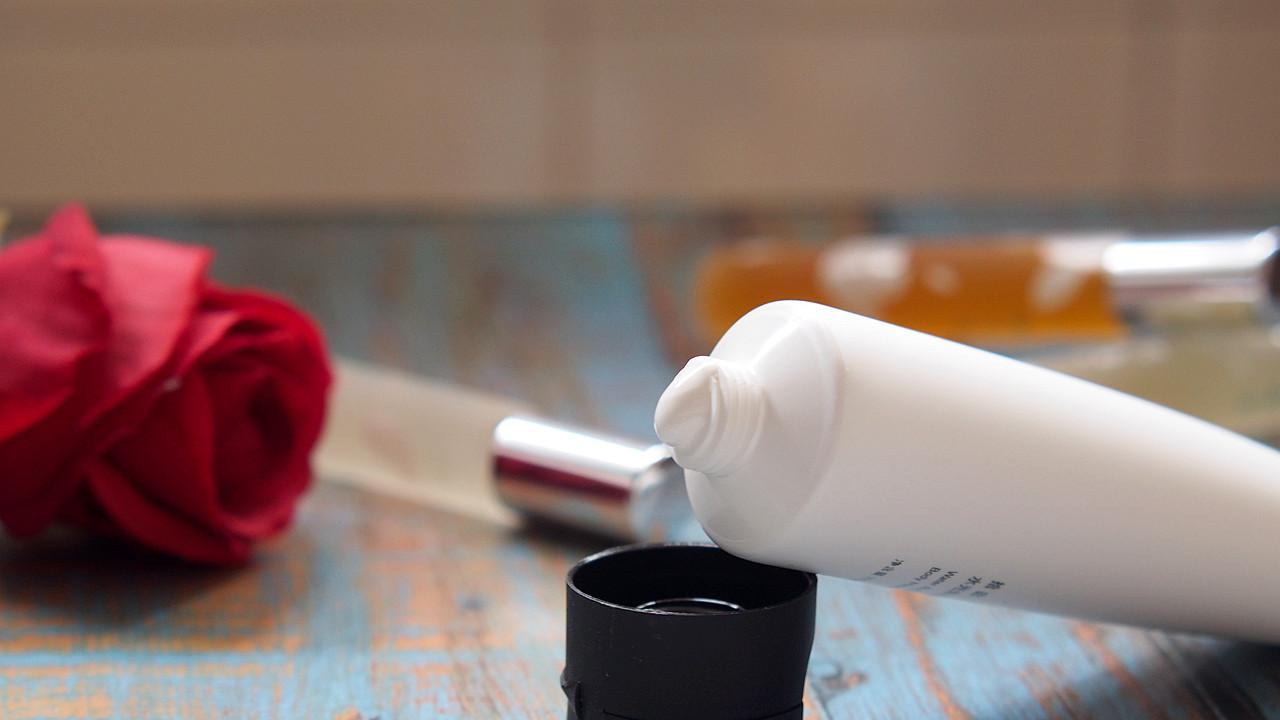 身体素颜霜排行榜实测：夏天到了如何解决遮瑕美白问题？我的推荐是一支拾宓，使用简单还无刺激。
