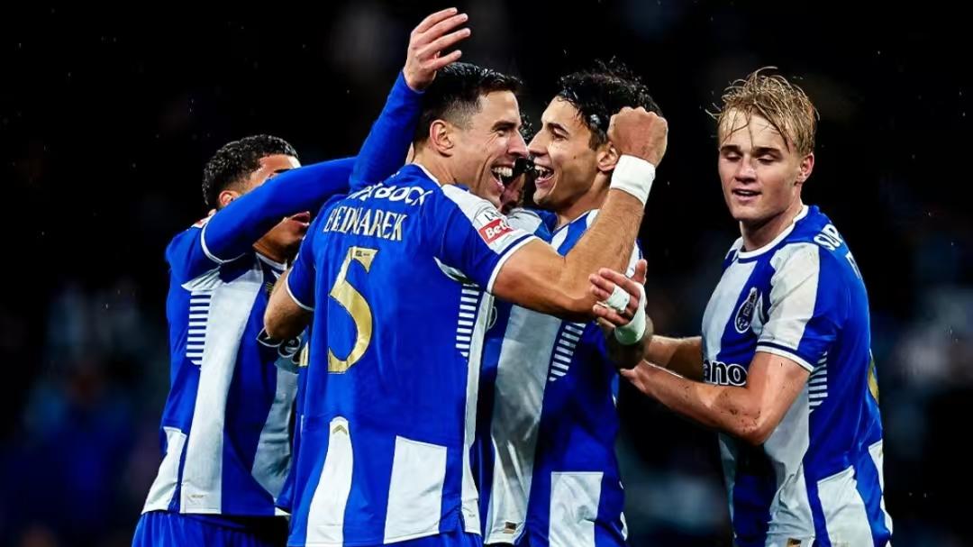 周四 "欧联生死战：诺丁汉森林主场迎战波尔图，1-1平局 后谁将晋级四强? "