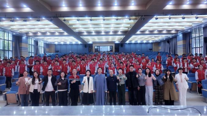 华新实验中学音乐党史课进校园暨第十九期团校开班仪式圆满举行