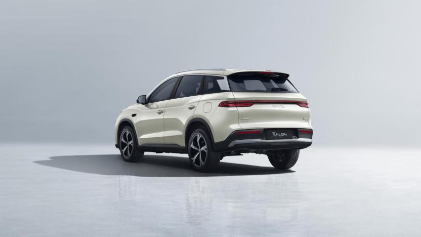 价格下探配置不减，宋Pro DM-i飞驰版重新定义10万级插混SUV