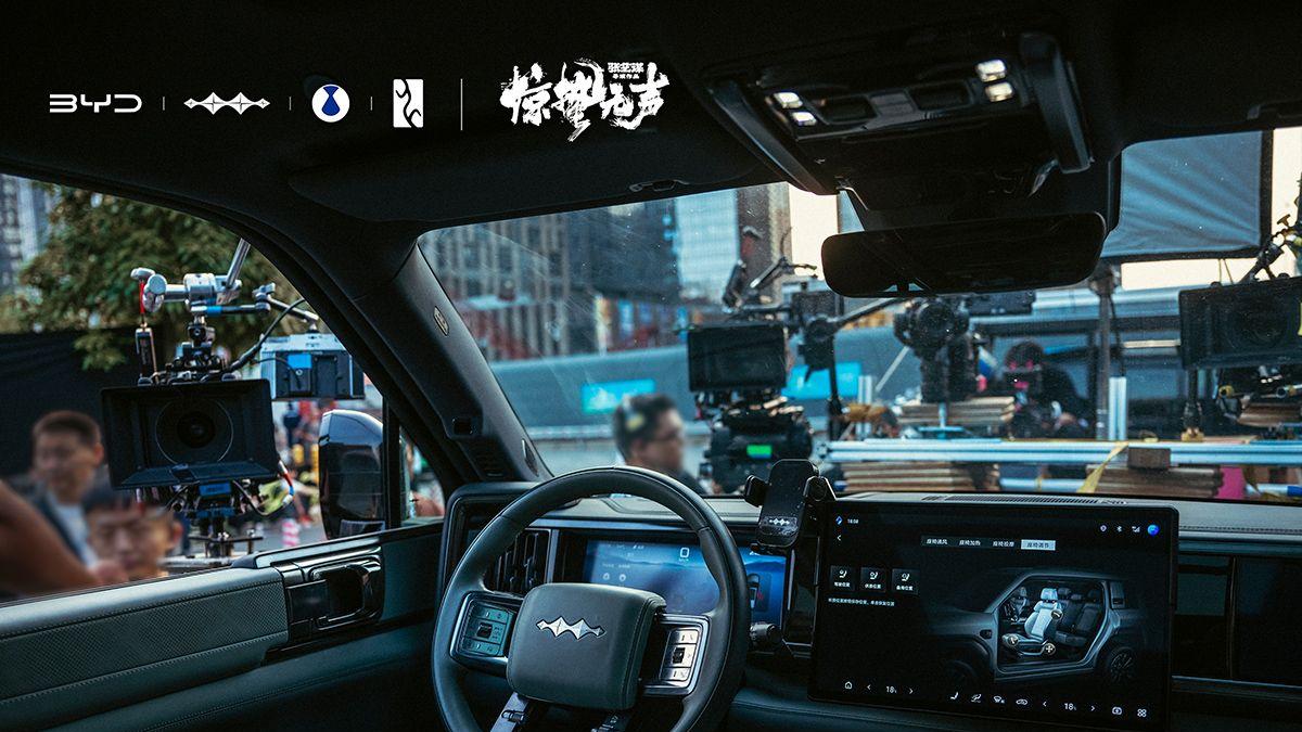 从张艺谋春节档电影《惊蛰无声》看中国智造新名片