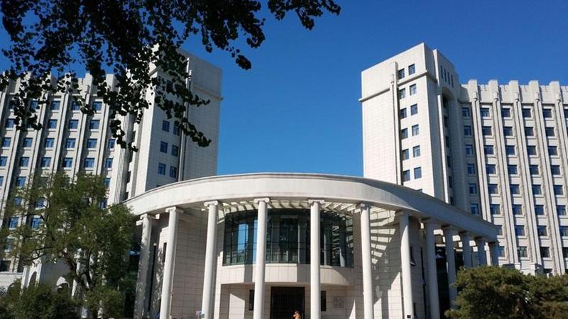 冒充中国人民大学的领导，想得挺美