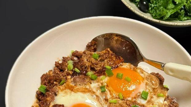 一碗肉沫抱蛋，藏着山城雨天的人间烟火