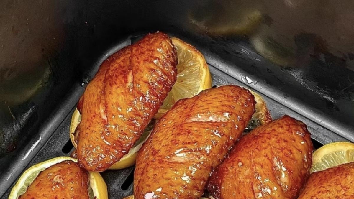 柠檬香煎鸡翅：下班后的满足飘香