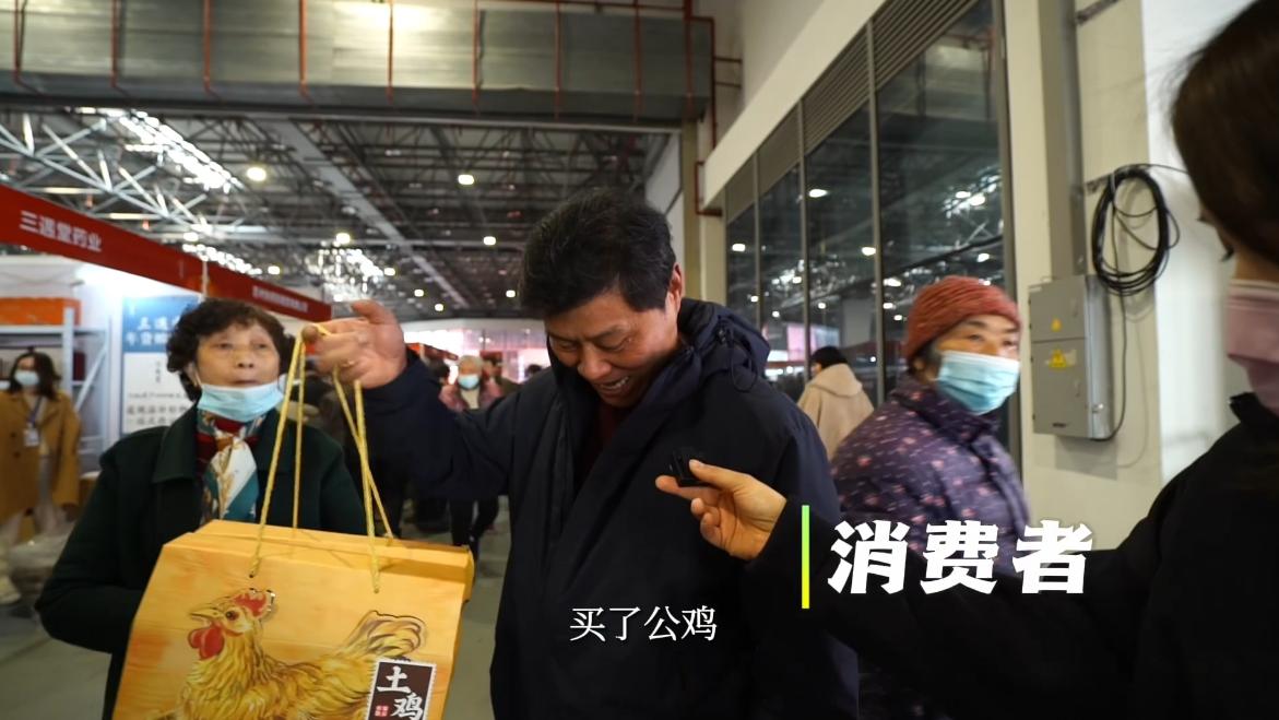 苏州人看过来！木渎这个年货节火了，一站买全还便宜，连电视台记者都来报道！