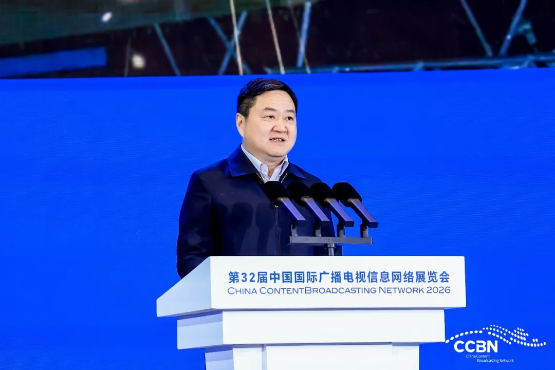 “三粒球”踢开媒体变革新局——江苏广电葛莱阐述“苏超”与媒体变革的世纪弧线