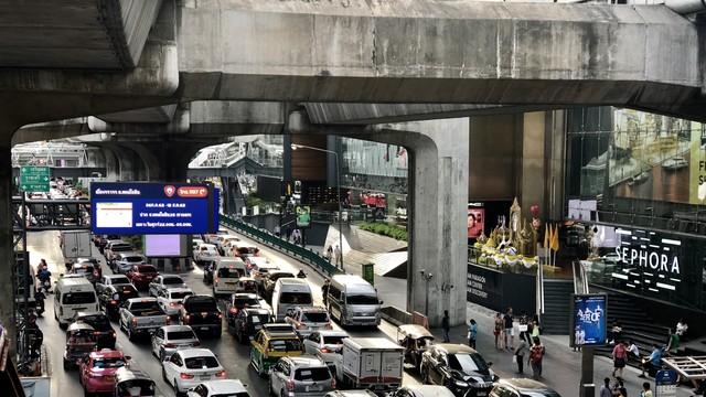 日本韩国想不通：就这几年，海外汽车市场竟然被中国企业抢走了