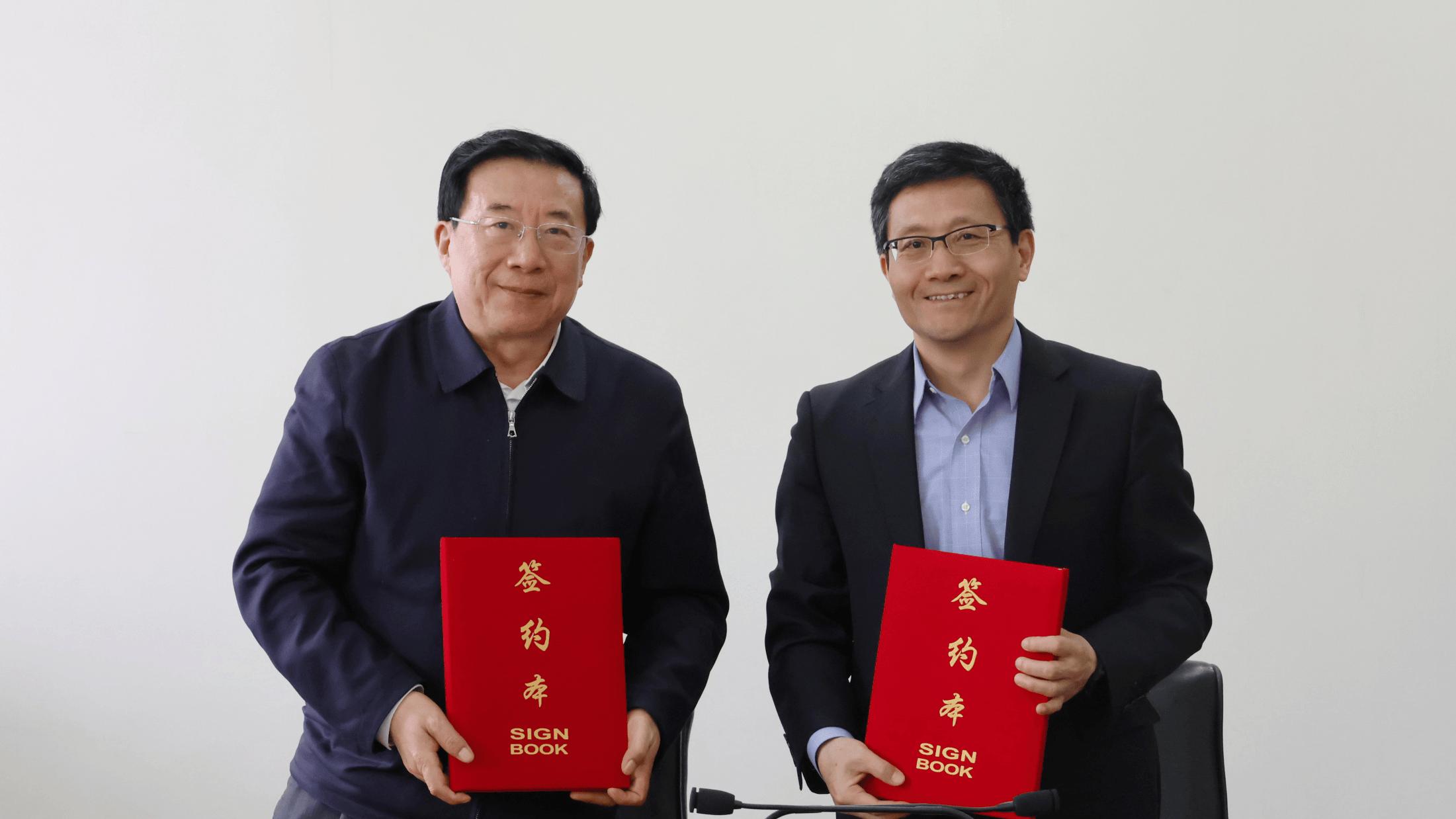 中国应急关爱基金会和化学工业出版社图书捐赠仪式在京举行