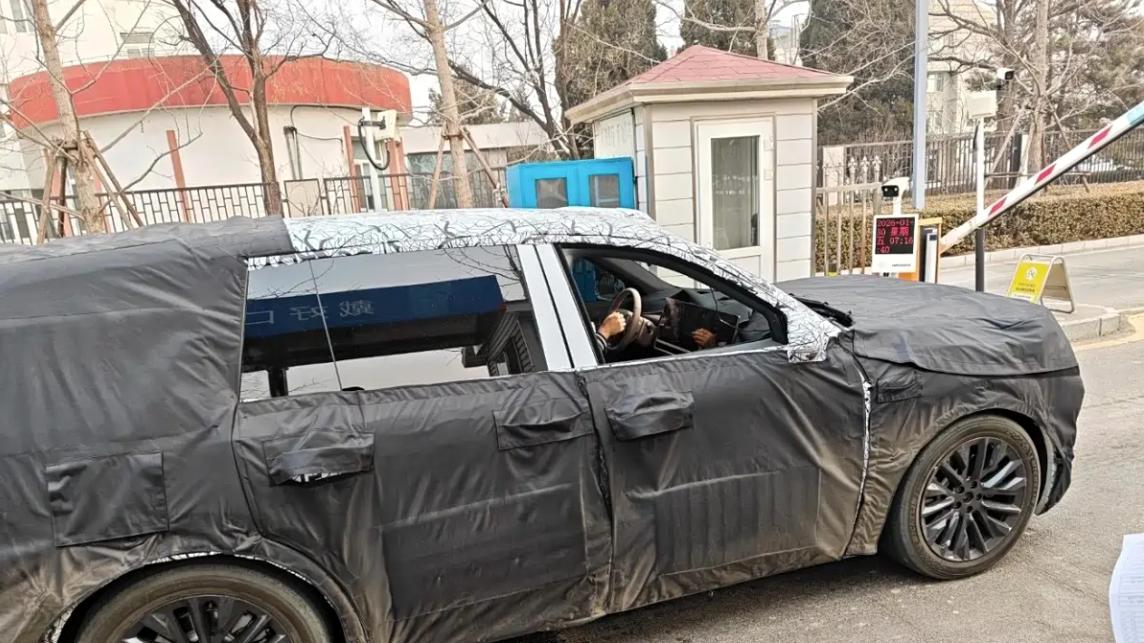 全新理想L9路试谍照曝光，外观内饰全方位提升，4月亮相