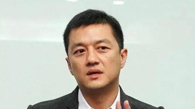 李亚鹏从当年的荧屏硬汉，到如今的商海浮沉