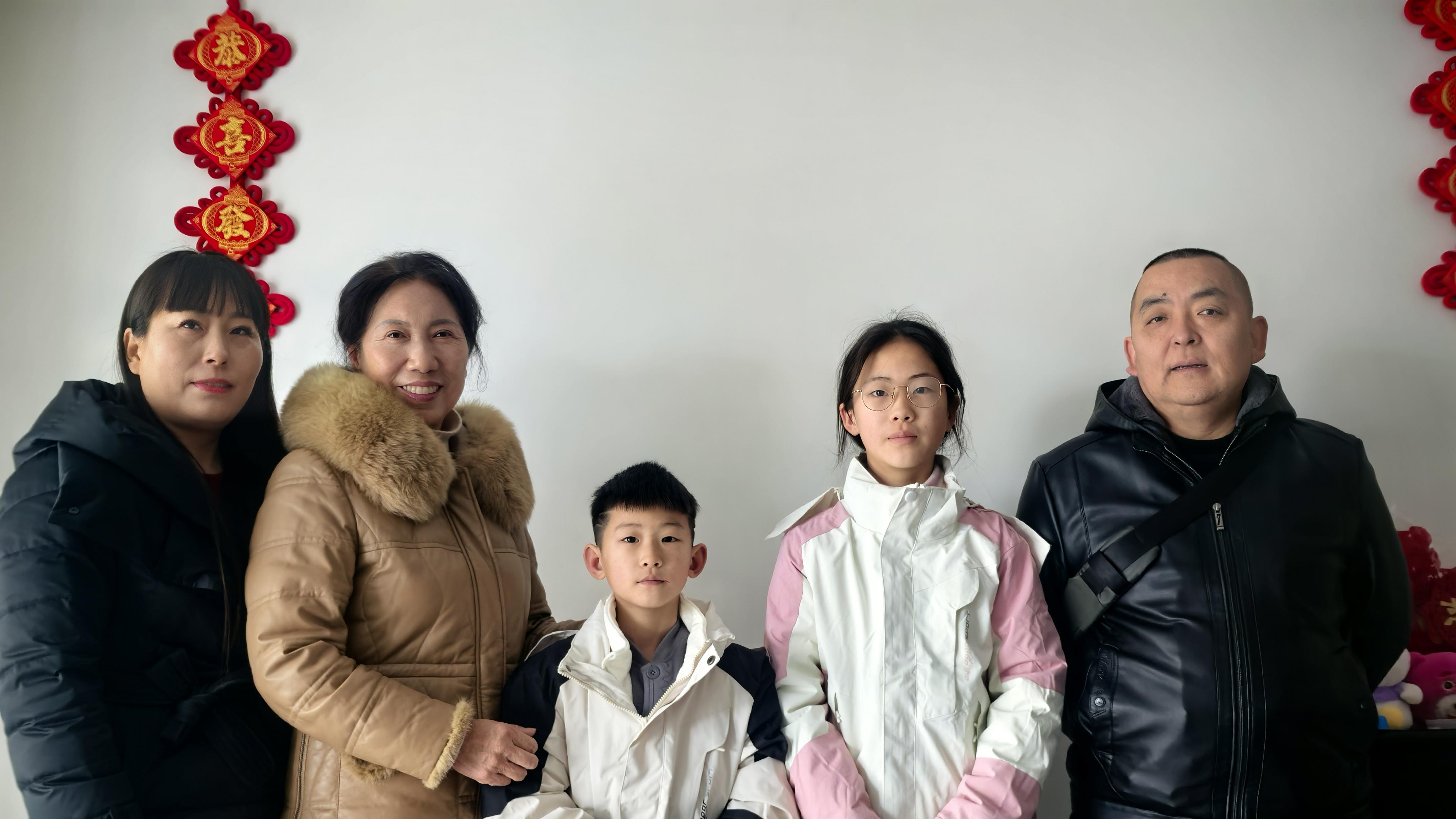 金冬送温暖 把爱带回家——汝南县小城义工协会联合多方力量关爱留守儿童