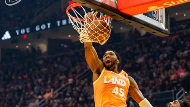 0罚球砍20+4！又打破骑士纪录，哈登效应太强，还把阿伦喂成20+11