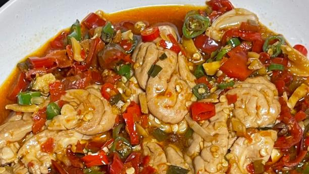 爱吃酸辣口别错过！这道湖南泡椒脑花，汤汁都能拌三碗饭