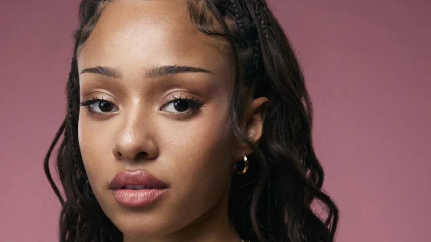 Manon 移除 KATSEYE 简介，韩网热议：这是要 SOLO 了？