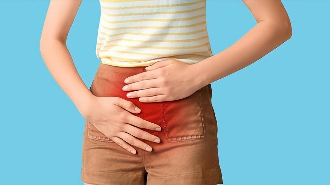 尿频尿急别忍了，膀胱炎在发警报，出现3类症状，及时就医筛查