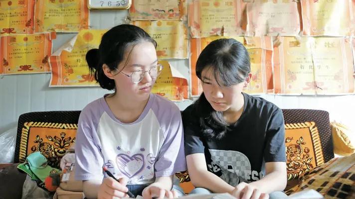 河南高考699分女学霸选志愿，全网操碎了心😭