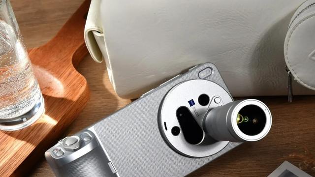 把“V单”装进口袋：vivo X300 Ultra，一台为影像而生的手机