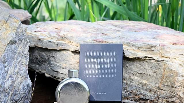 随身一壶酒，单饮亦快哉！北斗作纯钛冰晶小酒壶体验