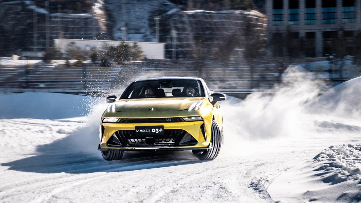 颜值能打，雪地更能打！10.38万起的领克03家族堪称六边形战士