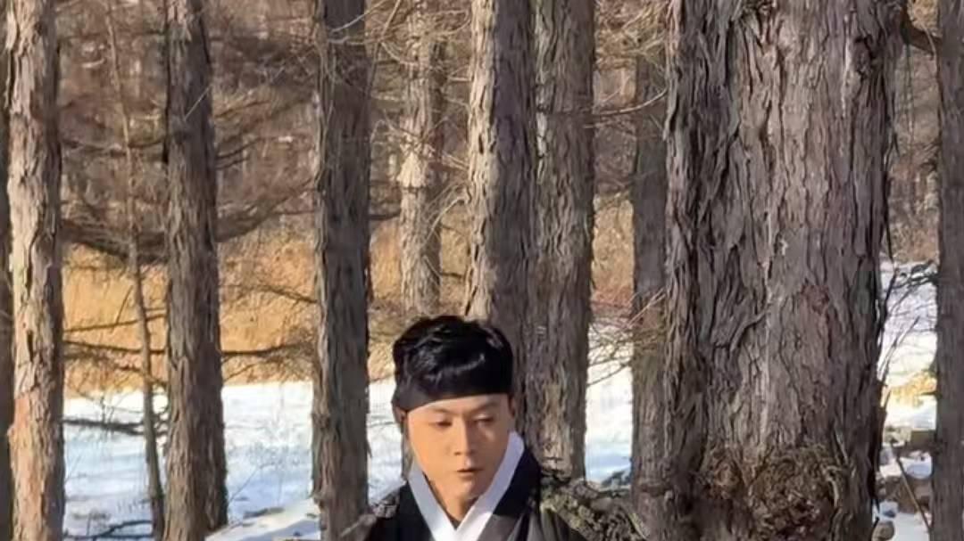 看完薇娅公司年会只想问这帮主播到底从哪找的？太有东西了