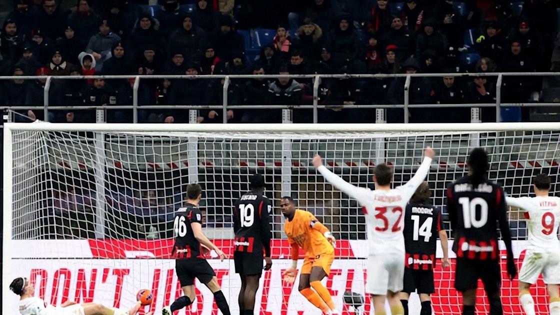 米兰补时绝平+逃过点球绝杀，国米渔翁得利扩大榜首优势