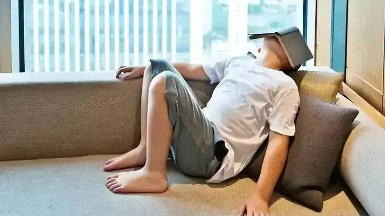 看现在这状况，大概率今年还需要大家勒紧裤腰带了......