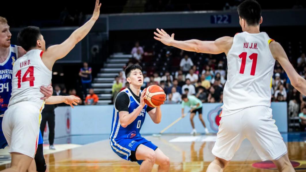 让你不选我！广厦宝岛内援盛赞胡金秋朱俊龙 若有他男篮想赢很难