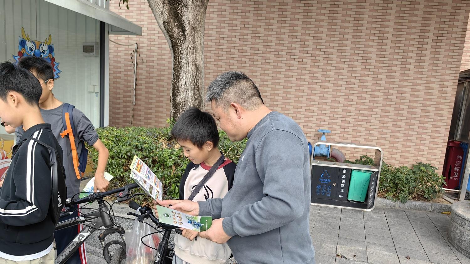 禁毒宣传进村居 筑牢防毒“安全墙”