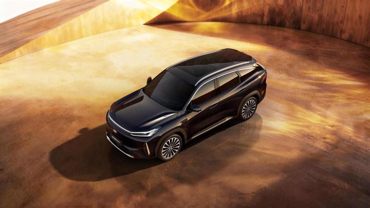 快充效率与车身刚性，银河M7以硬实力夯实家用出行根基