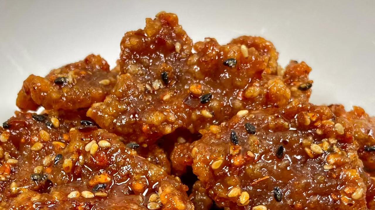 甜辣薄脆锅包肉：一口下去，酥脆掉渣，甜辣上头，比传统锅包肉还过瘾