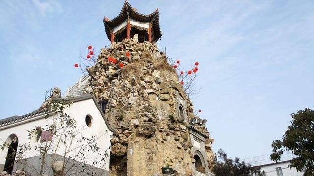 唐庄王朱芝址因礼部作梗未能成世子，因管教弟弟被其母杀上门来