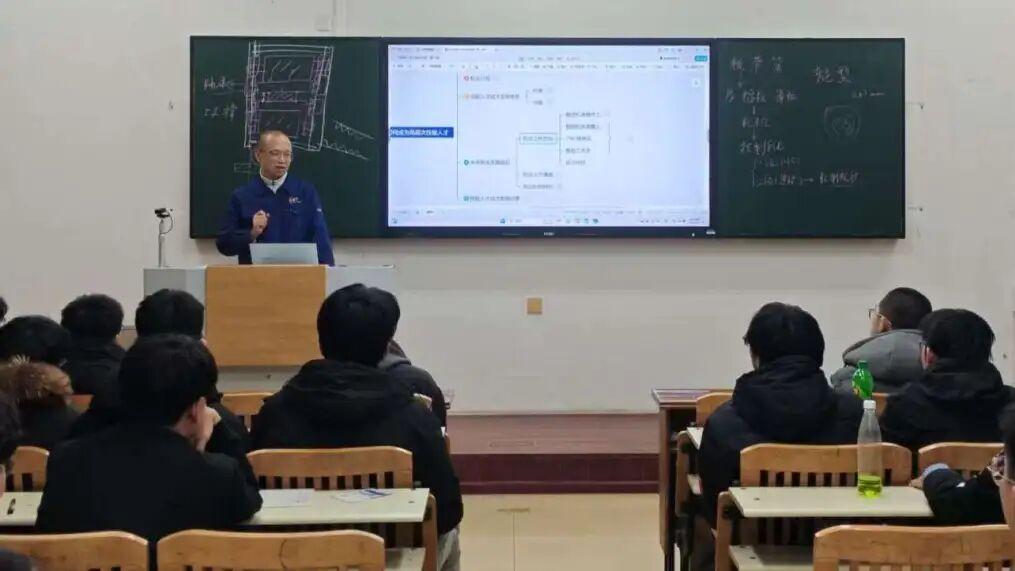 辽沈集团与沈阳理工大学校企联合培养技能人才项目第一学期圆满结束