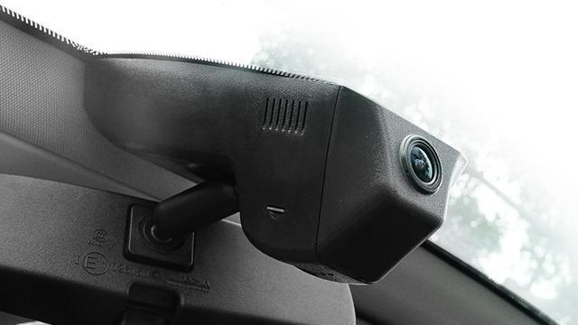 车内用品，唯独行车记录仪不能省，起到至关重要的作用！
