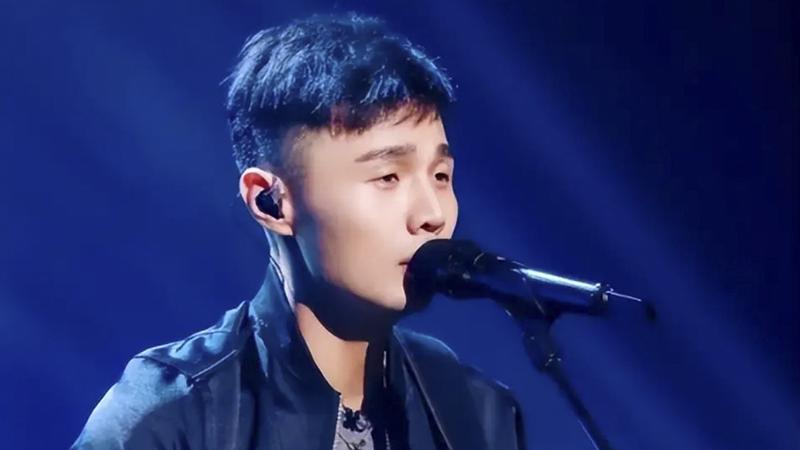 单依纯害了恩师，得罪的不只是李荣浩，连官媒都看不下去了